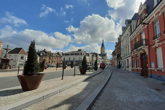 Les Suites Fenelon Le Cateau-Cambresis Экстерьер фото